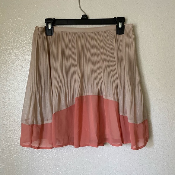 LC Lauren Conrad Dresses & Skirts - Shimmery Pleated Colorblock Chiffon Skirt